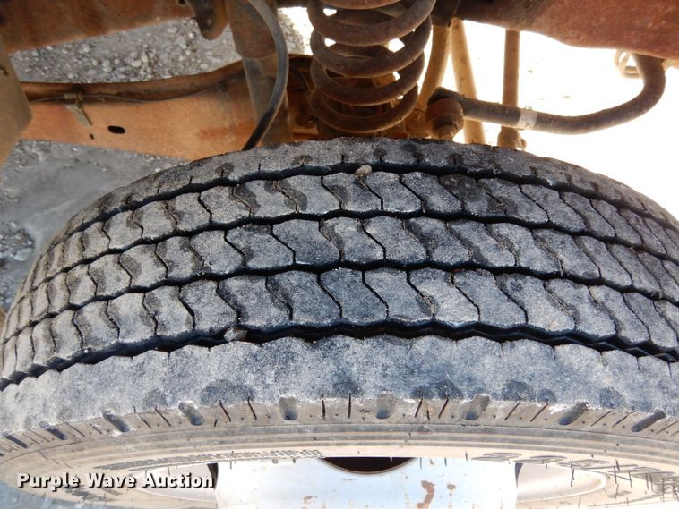 image for item JK9850 2007 Ford F550 Super Duty XL  flatbed truck