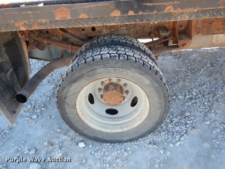 image for item JK9850 2007 Ford F550 Super Duty XL  flatbed truck