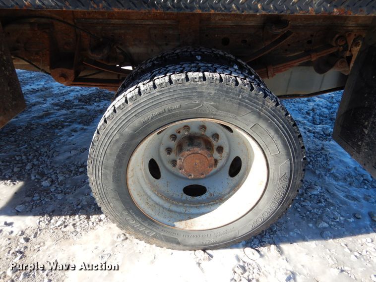 image for item JK9850 2007 Ford F550 Super Duty XL  flatbed truck