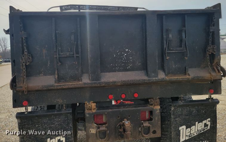 image for item KH9860 2000 Ford F750 Super Duty XL  dump truck