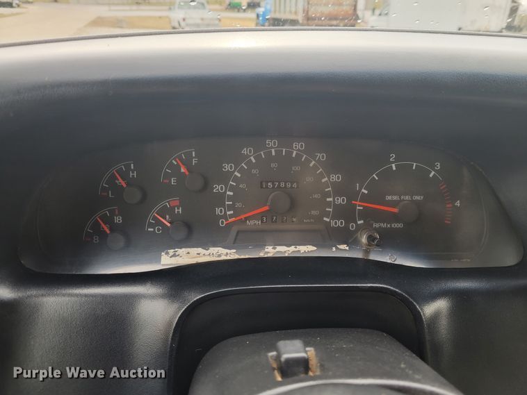 image for item KH9860 2000 Ford F750 Super Duty XL  dump truck