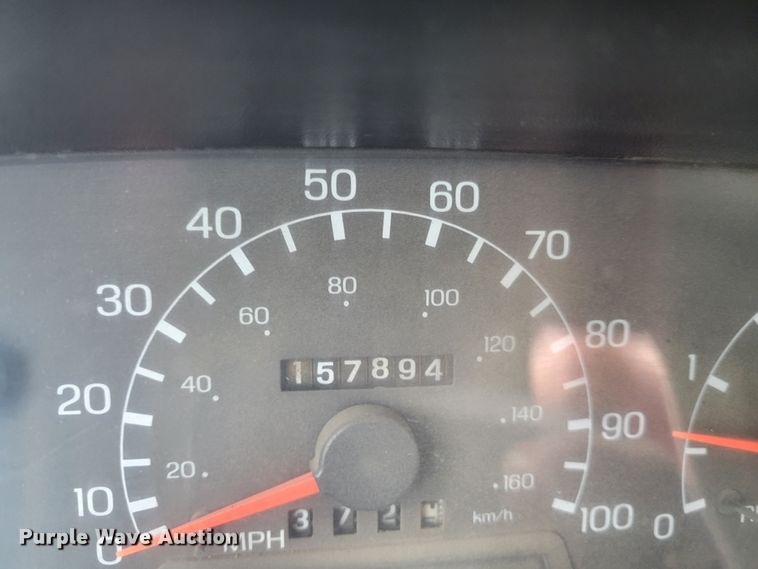 image for item KH9860 2000 Ford F750 Super Duty XL  dump truck