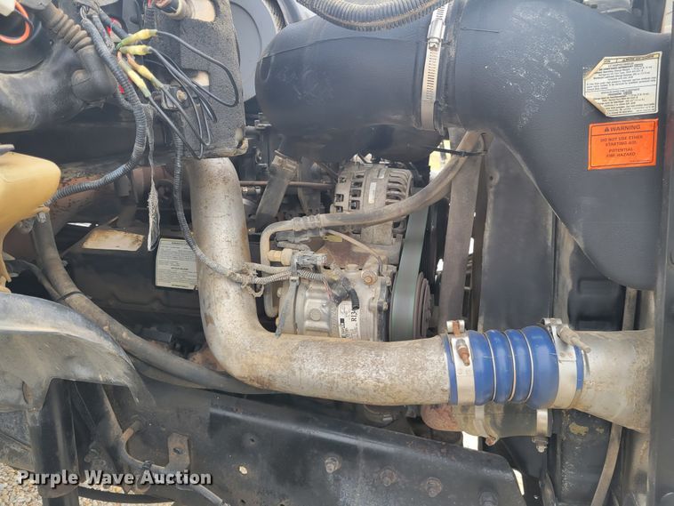 image for item KH9860 2000 Ford F750 Super Duty XL  dump truck