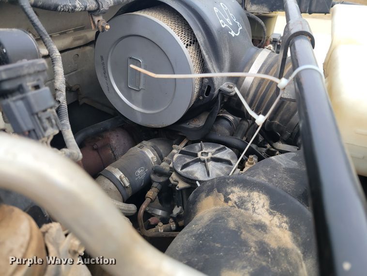 image for item KH9860 2000 Ford F750 Super Duty XL  dump truck