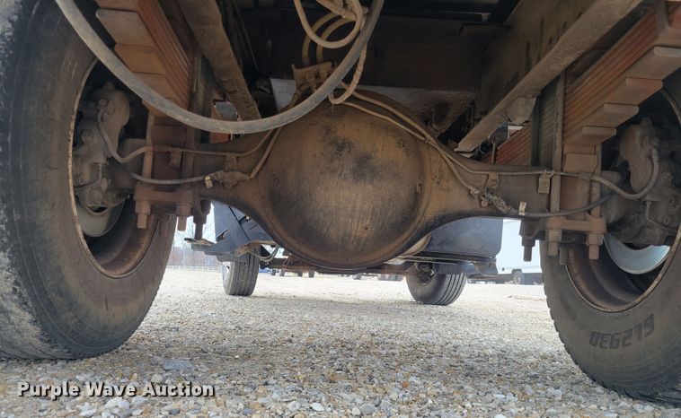 image for item KH9860 2000 Ford F750 Super Duty XL  dump truck