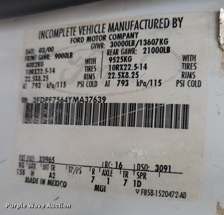 image for item KH9860 2000 Ford F750 Super Duty XL  dump truck