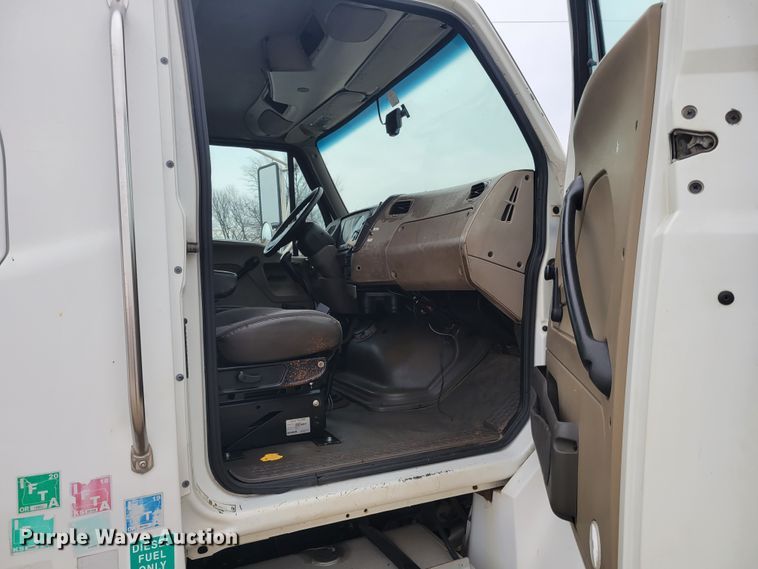 image for item KH9861 2007 Sterling Acterra  Crew Cab crane truck