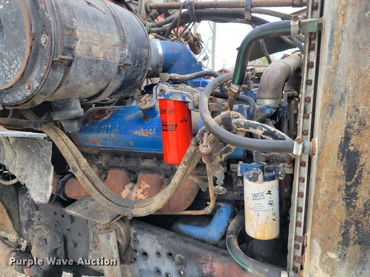 image for item KH9862 1977 Ford 9000  dump truck