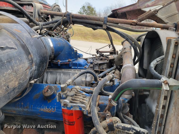 image for item KH9862 1977 Ford 9000  dump truck