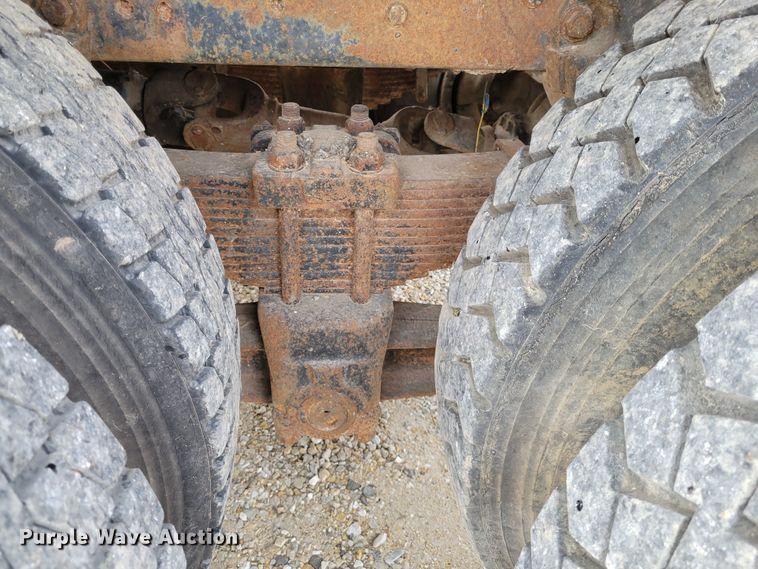 image for item KH9862 1977 Ford 9000  dump truck