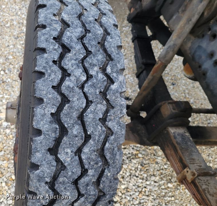 image for item KH9862 1977 Ford 9000  dump truck