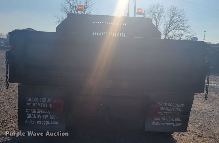 image for item KH9863 1999 Ford F550 Super Duty XL  dump truck