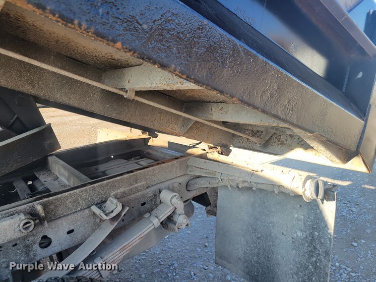 image for item KH9863 1999 Ford F550 Super Duty XL  dump truck