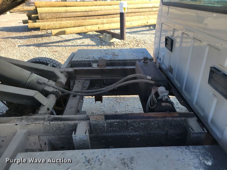 image for item KH9863 1999 Ford F550 Super Duty XL  dump truck