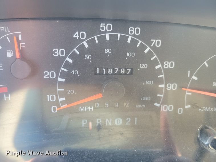 image for item KH9863 1999 Ford F550 Super Duty XL  dump truck