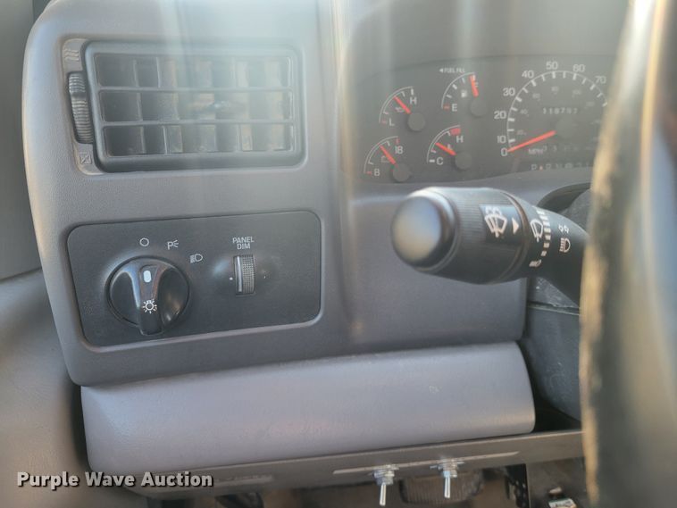 image for item KH9863 1999 Ford F550 Super Duty XL  dump truck