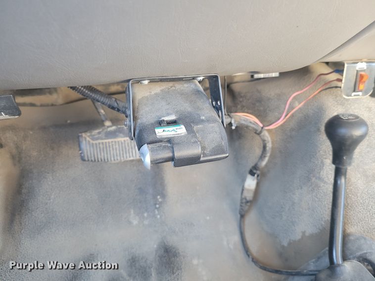 image for item KH9863 1999 Ford F550 Super Duty XL  dump truck