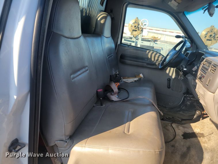 image for item KH9863 1999 Ford F550 Super Duty XL  dump truck