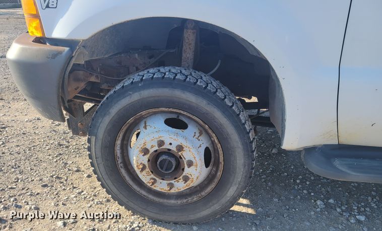 image for item KH9863 1999 Ford F550 Super Duty XL  dump truck