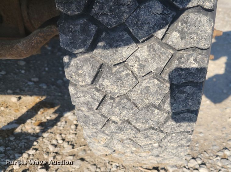 image for item KH9863 1999 Ford F550 Super Duty XL  dump truck