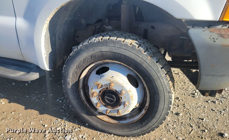 image for item KH9863 1999 Ford F550 Super Duty XL  dump truck