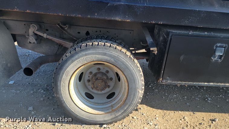 image for item KH9863 1999 Ford F550 Super Duty XL  dump truck