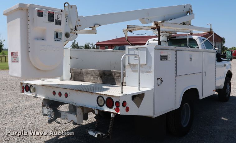 image for item KQ9728 2001 Ford F350 Super Duty XL  bucket truck