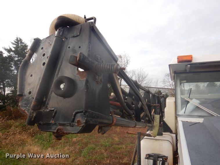 image for item DH8011 SpraCoupe 3440  sprayer