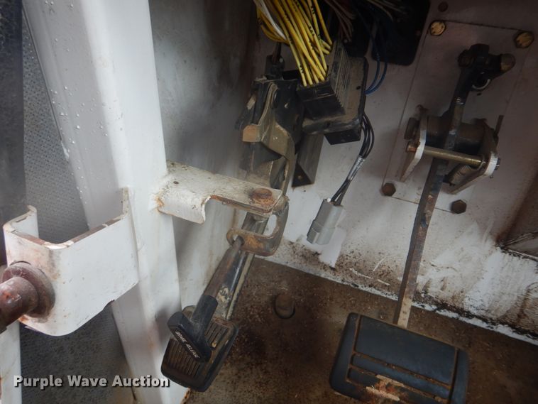 image for item DH8011 SpraCoupe 3440  sprayer