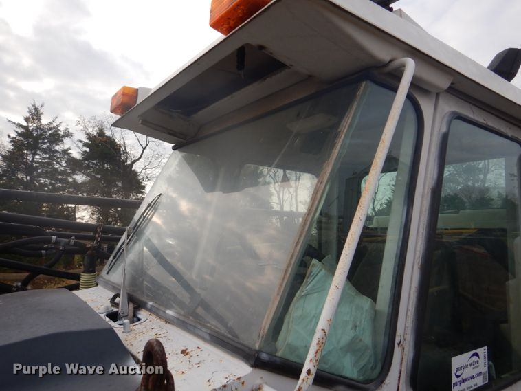 image for item DH8011 SpraCoupe 3440  sprayer