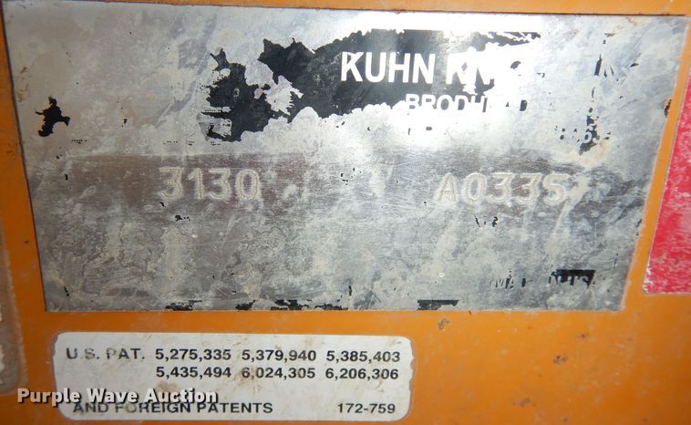 image for item DH8779 Kuhn Knight 3130  feed mixer