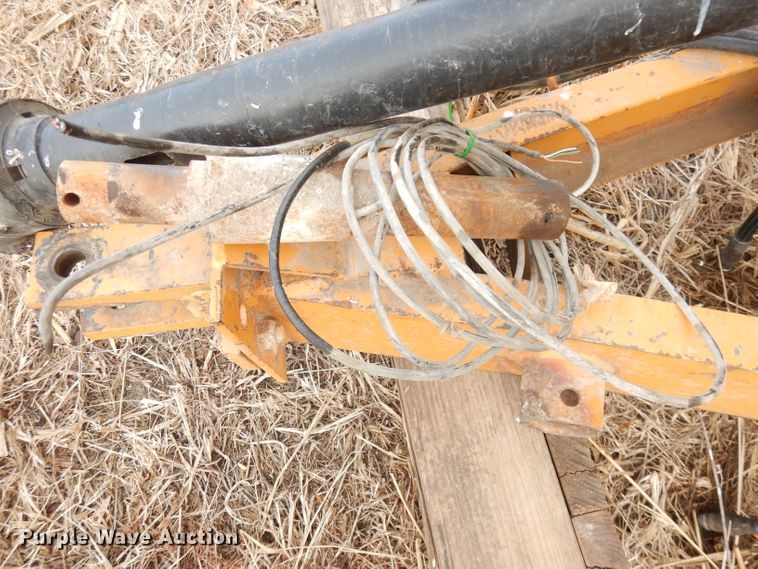 image for item DH8779 Kuhn Knight 3130  feed mixer