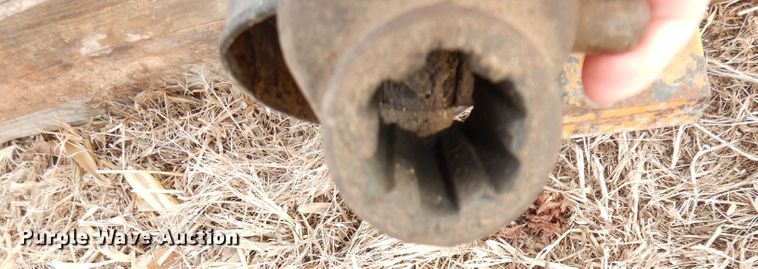 image for item DH8779 Kuhn Knight 3130  feed mixer