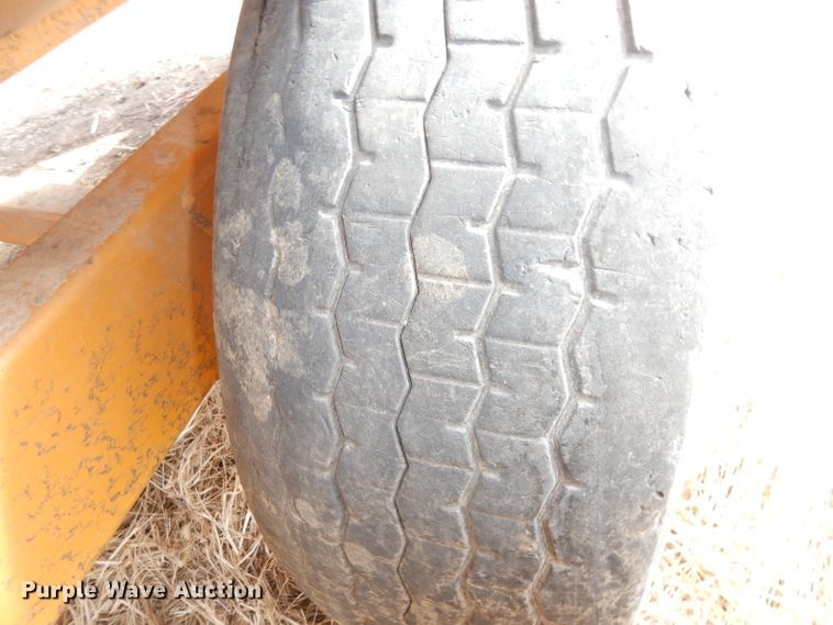 image for item DH8779 Kuhn Knight 3130  feed mixer