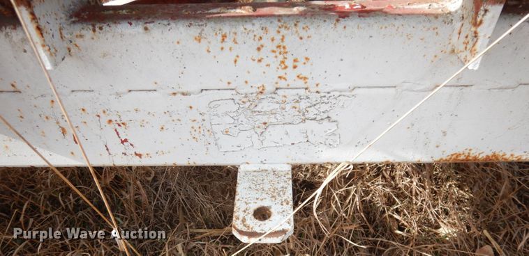 image for item DH8780 Huskee  gravity wagon