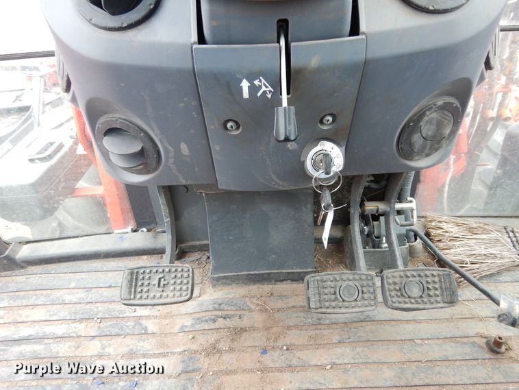 image for item DI8634 2015 Kubota M6-141  MFWD tractor