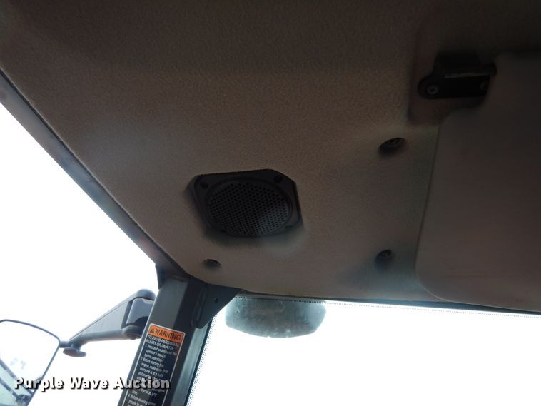 image for item DI8634 2015 Kubota M6-141  MFWD tractor