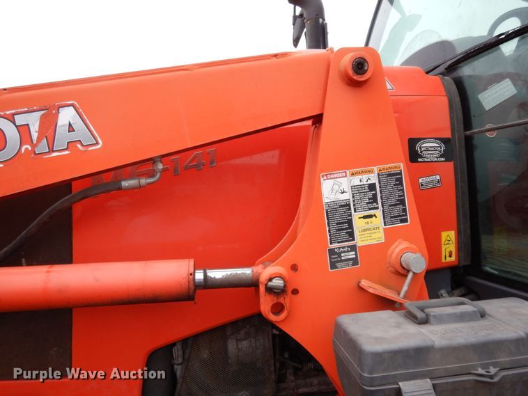 image for item DI8634 2015 Kubota M6-141  MFWD tractor
