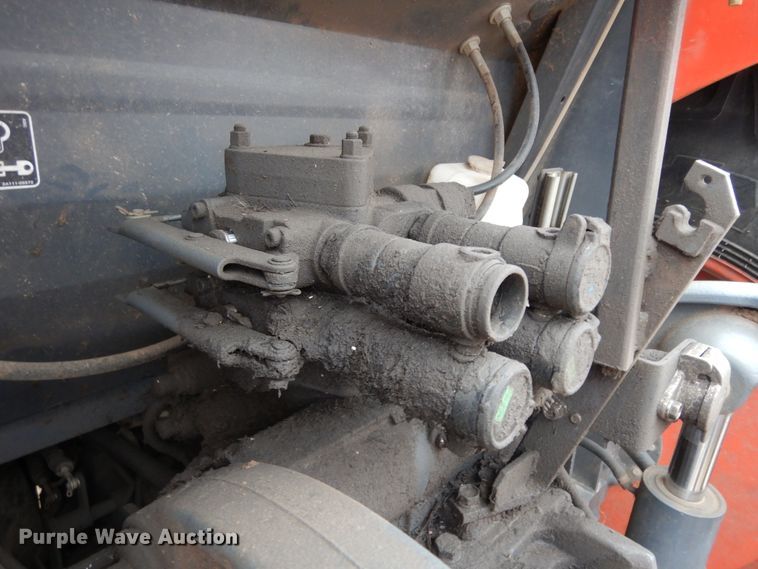 image for item DI8634 2015 Kubota M6-141  MFWD tractor