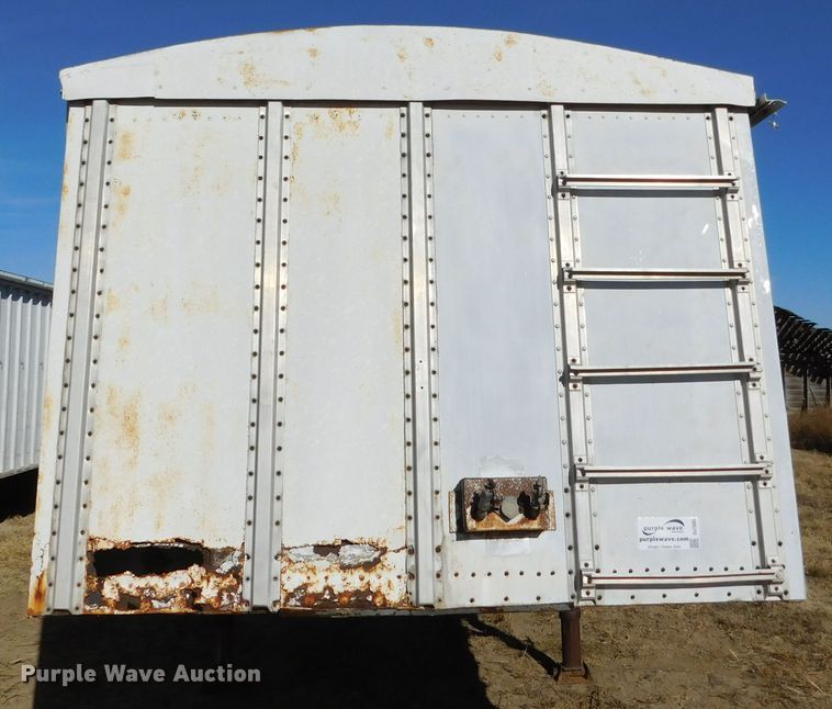 image for item DJ7555 1985 Merritt  grain trailer