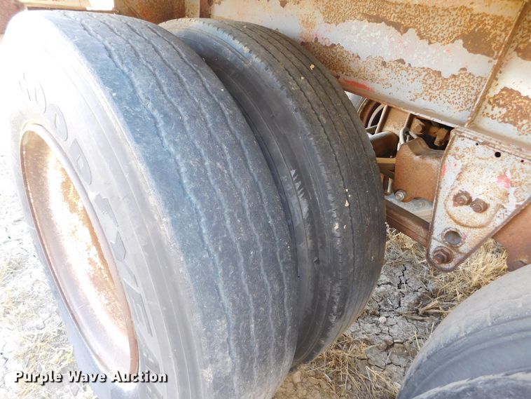 image for item DJ7555 1985 Merritt  grain trailer