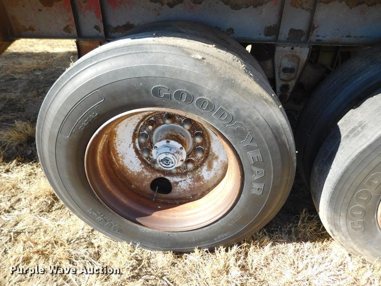 image for item DJ7555 1985 Merritt  grain trailer