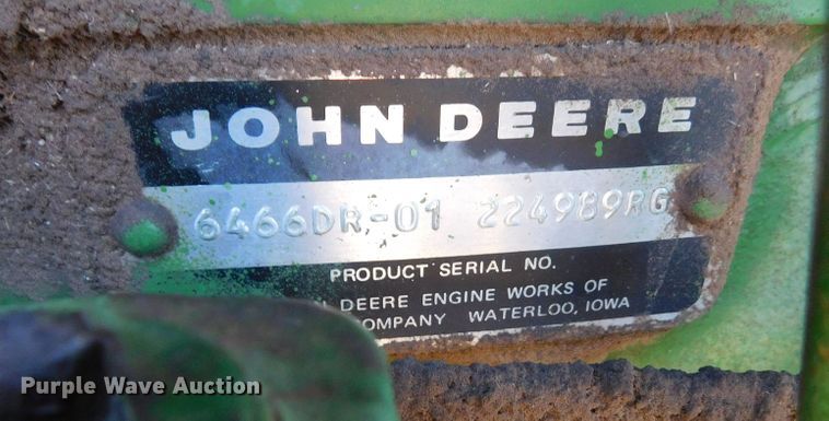image for item DJ7577 1982 John Deere 4240  tractor
