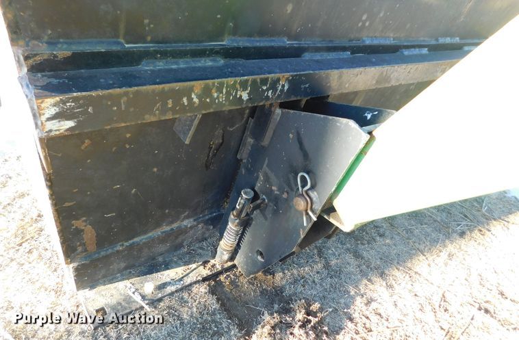 image for item DJ7577 1982 John Deere 4240  tractor