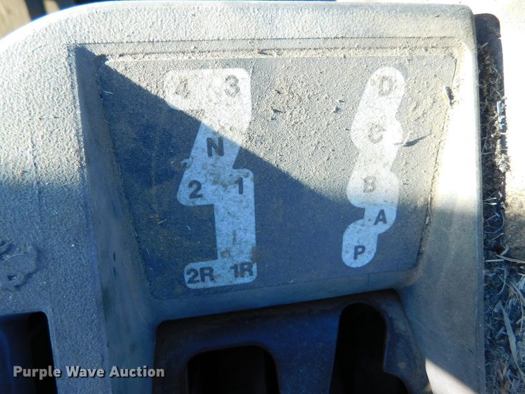 image for item DJ7577 1982 John Deere 4240  tractor