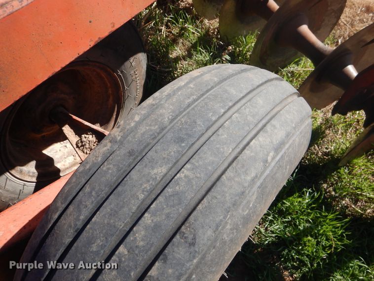 image for item DJ8922 Miller  off-set disk