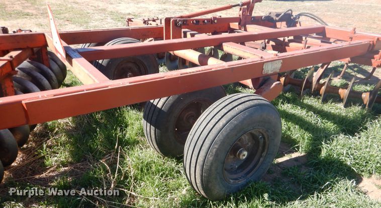 image for item DJ8922 Miller  off-set disk