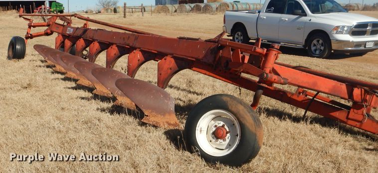image for item DJ8924 Case  seven bottom plow