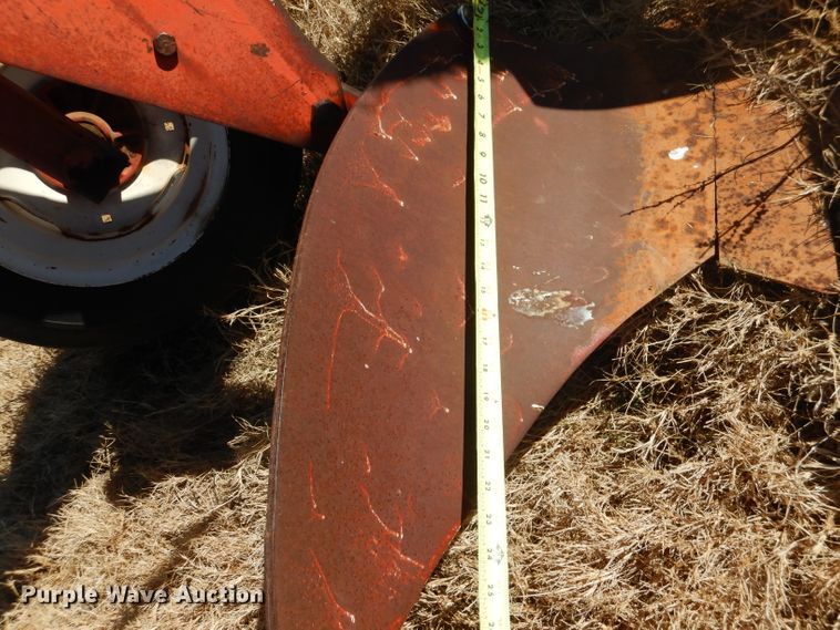 image for item DJ8924 Case  seven bottom plow