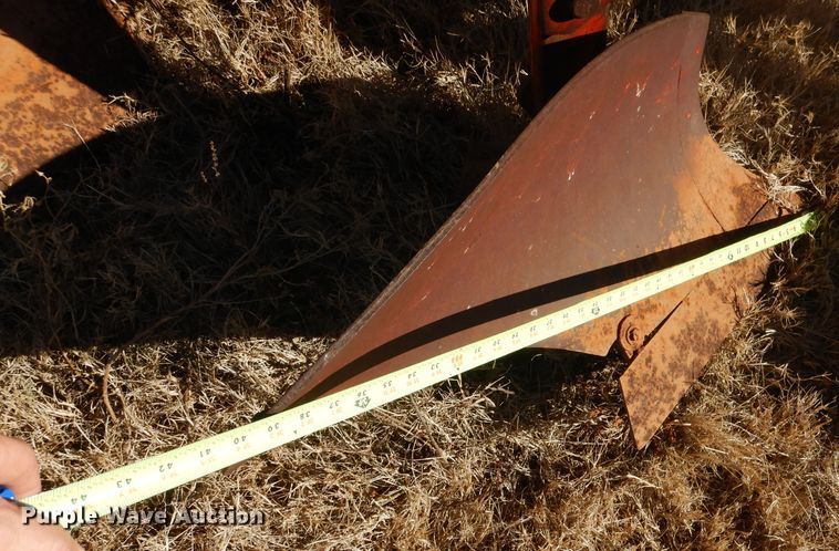 image for item DJ8924 Case  seven bottom plow